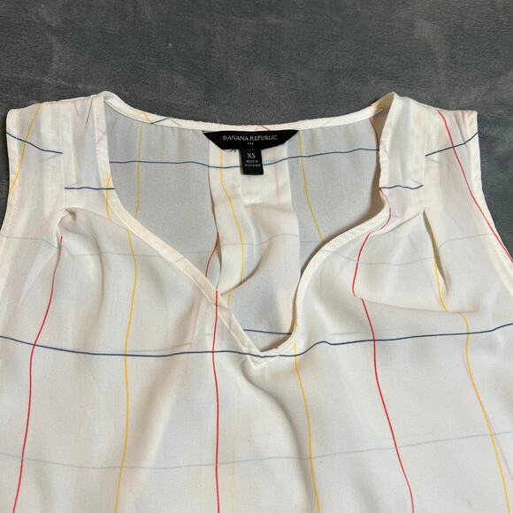 Banana Republic Window Pane Plaid Sleeveless V-Neck Blouse Size X-Small Office - Picture 3 of 8
